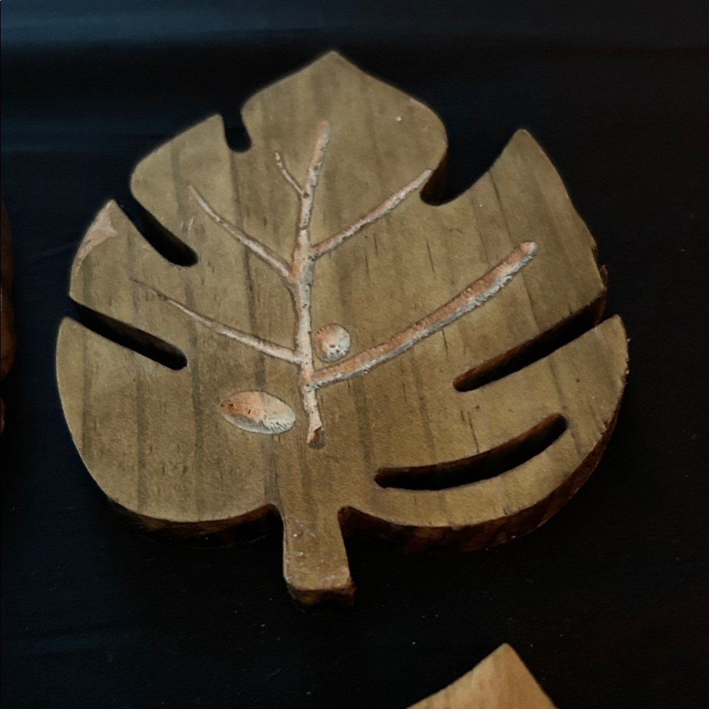 Wooden Leaf Coasters Set Koa wood. Hand carved in Hawaii - Picture 4 of 9